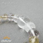 Aquilumen｜不安に引っぱられやすい人が「今」に戻って、未来をひらくブレスレット。アクアマリン、マニカラン水晶など希少石で組んだ数量限定ブレス。 - 画像 (7)